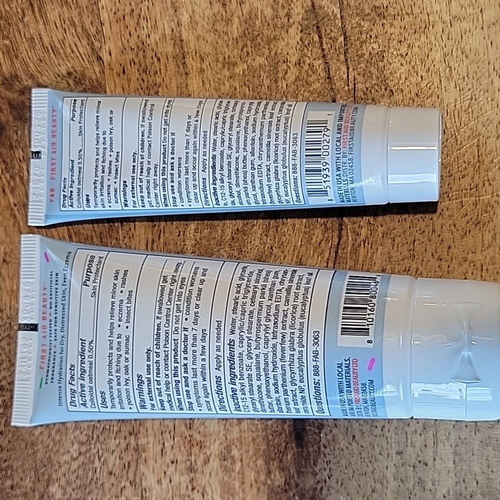 First Aid Beauty Bundle - Picture 3 of 9